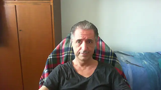 lliuk70mi online show from April 8, 3:10 pm