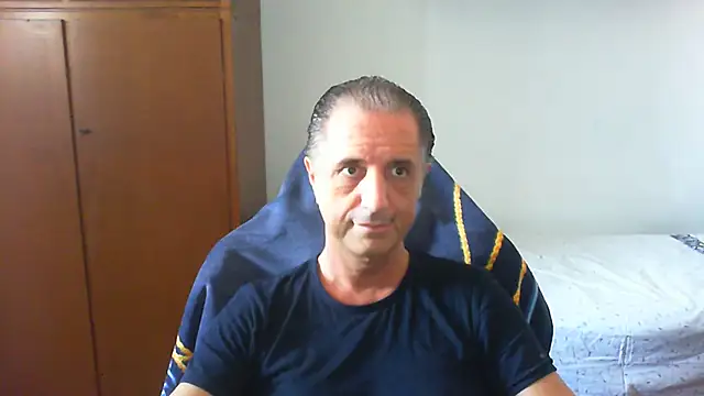 lliuk70mi online show from May 31, 8:04 am