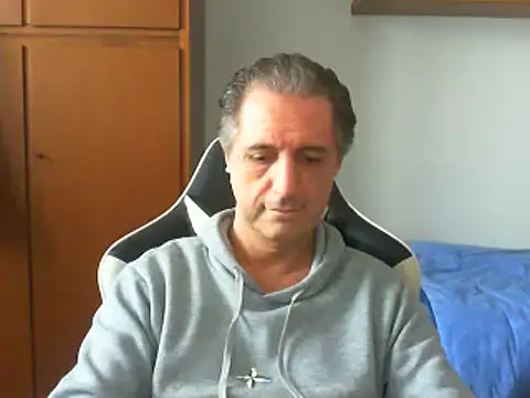 lliuk70mi online show from February 16, 2:21 pm