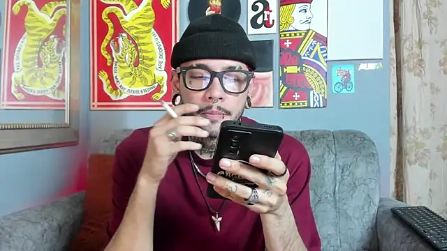 MurdockH online show from October 13, 5:24 am