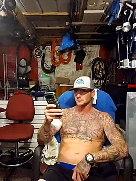 Snapshot of jtw14 chatting on October 2, 5:00 am jtw14 online show from October 2, 5:00 am