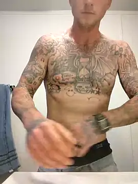 Snapshot of jtw14 chatting on February 10, 2:37 pm jtw14 online show from February 10, 2:37 pm