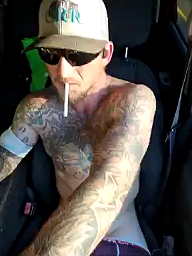 Snapshot of jtw14 chatting on October 22, 9:18 pm jtw14 online show from October 22, 9:18 pm