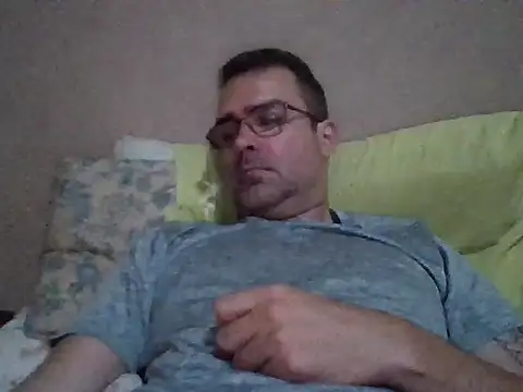 Snapshot of charlyporno22 chatting on March 8, 4:09 am charlyporno22 online show from March 8, 4:09 am