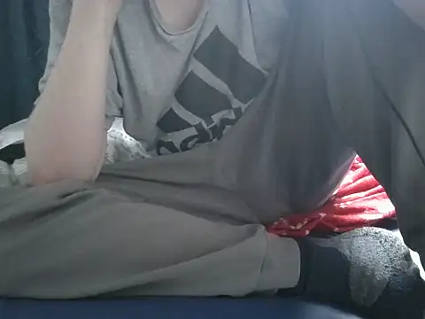 krissraw online show from December 3, 11:27 am