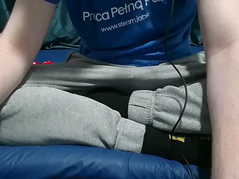 krissraw online show from October 24, 3:41 am