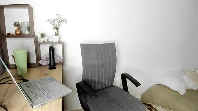 Snapshot of jonmaykolrose chatting on October 26, 3:19 am jonmaykolrose online show from October 26, 3:19 am