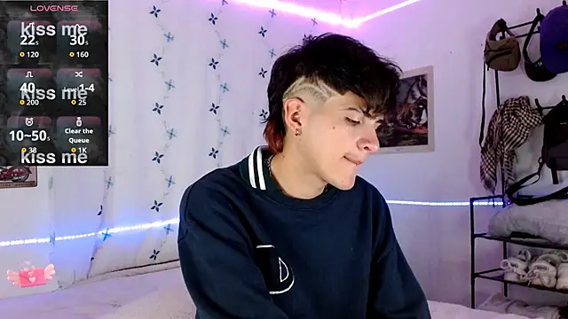 Snapshot of jeanfarelo chatting on September 12, 12:27 pm jeanfarelo online show from September 12, 12:27 pm