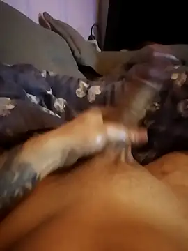 Snapshot of Tommi3720 chatting on September 16, 9:37 pm Tommi3720 online show from September 16, 9:37 pm