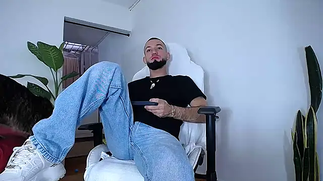 diamond black00 online show from October 30, 9:49 pm