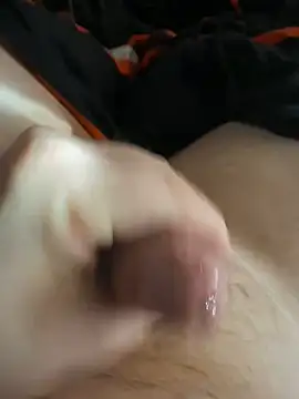 Snapshot of jrizz215 chatting on December 12, 6:53 pm jrizz215 online show from December 12, 6:53 pm