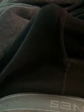 Snapshot of jrizz215 chatting on October 16, 4:04 pm jrizz215 online show from October 16, 4:04 pm