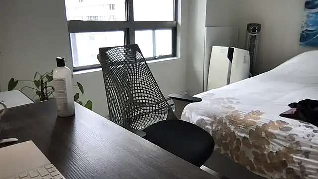 Gingerbushguy online show from February 6, 7:29 pm