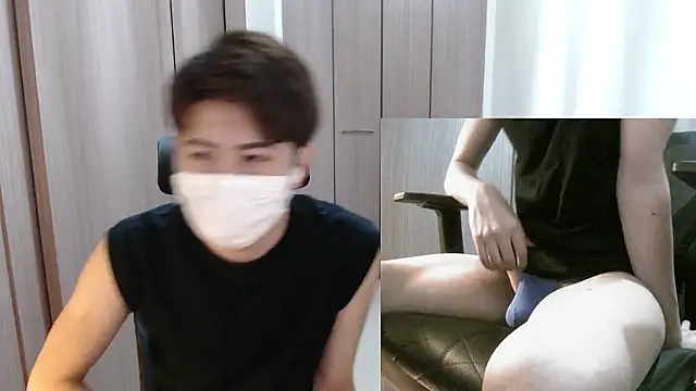 Snapshot of ryota_kkk chatting on October 7, 11:58 am ryota kkk online show from October 7, 11:58 am