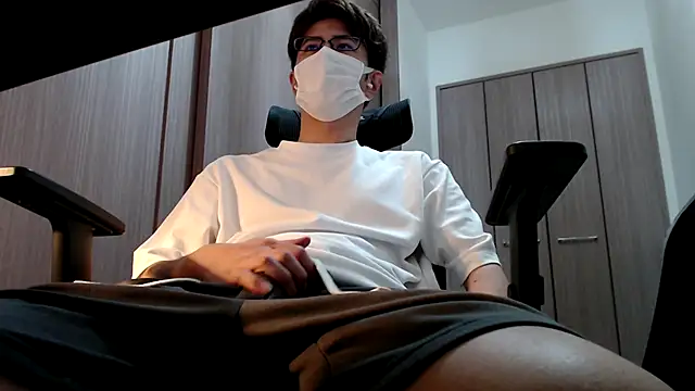 Snapshot of ryota_kkk chatting on September 21, 4:18 pm ryota kkk online show from September 21, 4:18 pm