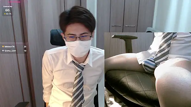 Snapshot of ryota_kkk chatting on September 12, 1:22 pm ryota kkk online show from September 12, 1:22 pm