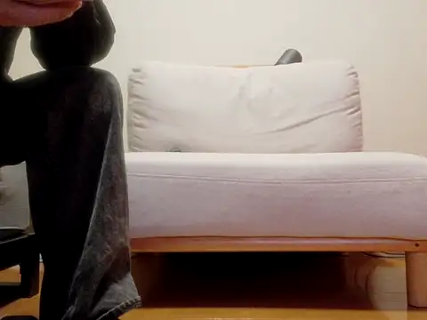 UKI06 online show from November 20, 12:48 pm