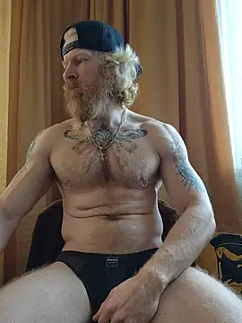 Gingerbeard40 online show from April 4, 5:15 am