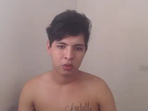 yuletxxx online show from May 17, 9:44 pm