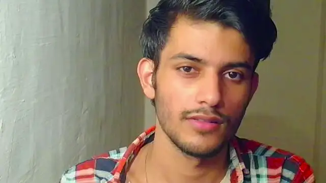 kingkartik7 online show from September 10, 7:56 pm