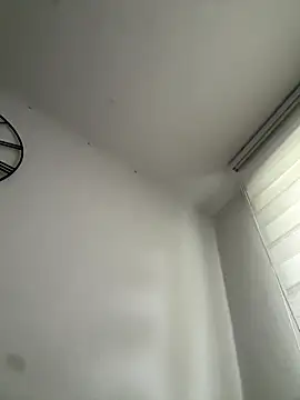 derFickerali online show from October 8, 8:07 am