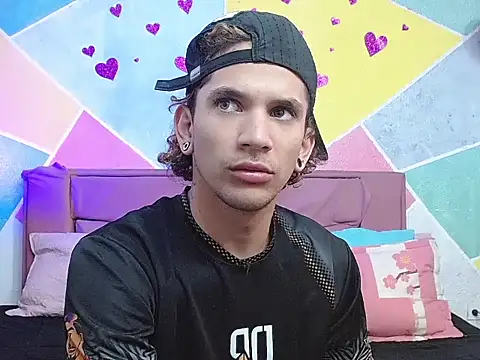 tylor boy online show from September 13, 1:17 am