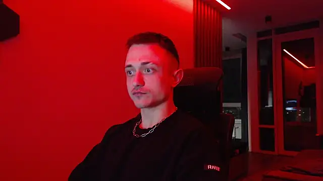 Snapshot of alex_nash chatting on January 19, 10:39 pm alex nash online show from January 19, 10:39 pm