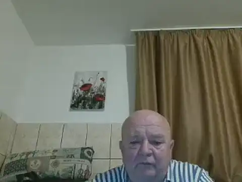 Snapshot of fullballs6 chatting on January 17, 2:39 am fullballs6 online show from January 17, 2:39 am