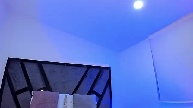 Snapshot of EthanTravis_ chatting on January 28, 4:39 am EthanTravis  online show from January 28, 4:39 am