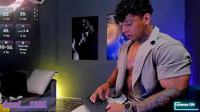 bradley smith online show from March 8, 3:32 am