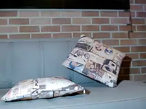 Snapshot of MaximoTorricelli chatting on February 28, 10:17 pm MaximoTorricelli online show from February 28, 10:17 pm