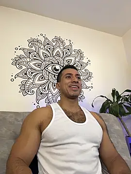 aaroncolombia online show from November 1, 11:36 am