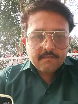 Akhil3290 online show from February 21, 1:33 pm