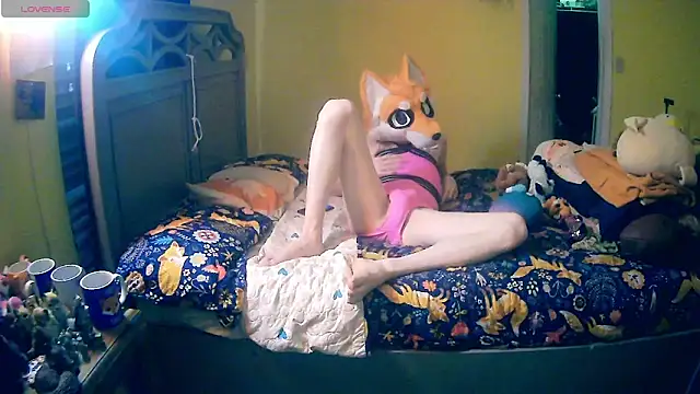 Snapshot of FoxieHikari chatting on October 27, 1:08 am FoxieHikari online show from October 27, 1:08 am