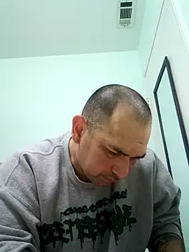 Snapshot of NewKing100 chatting on February 25, 2:14 am NewKing100 online show from February 25, 2:14 am