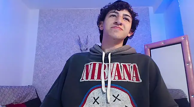 Kerverr  online show from February 19, 1:28 pm