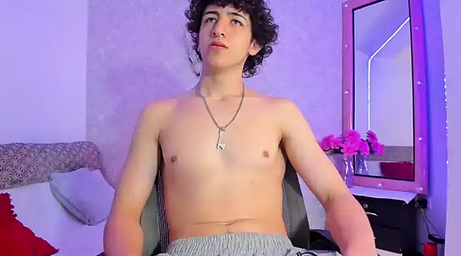 Kerverr  online show from January 15, 6:51 pm