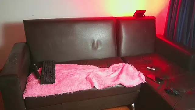 Snapshot of Leonnardo_Jaramillo chatting on March 13, 1:40 pm Leonnardo Jaramillo online show from March 13, 1:40 pm