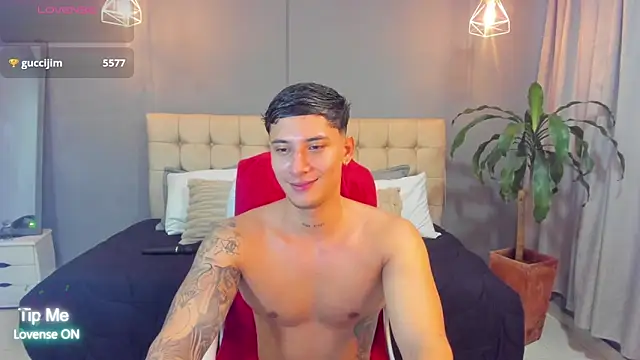 Snapshot of Damian23__ chatting on October 22, 12:20 pm Damian23   online show from October 22, 12:20 pm
