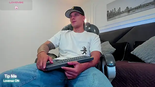 Damian23   online show from February 14, 1:39 pm