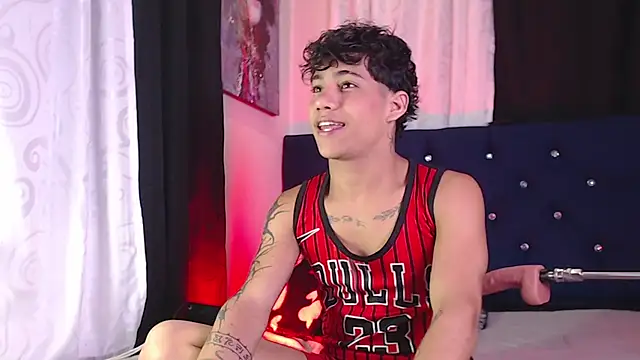 Sexys Boys Hot1 online show from February 15, 2:40 am