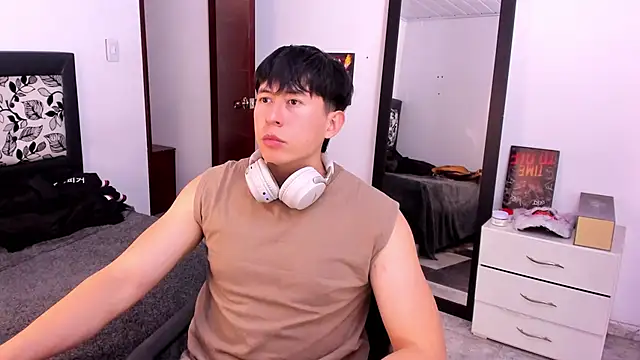 Snapshot of setsuna10 chatting on March 6, 7:43 pm setsuna10 online show from March 6, 7:43 pm