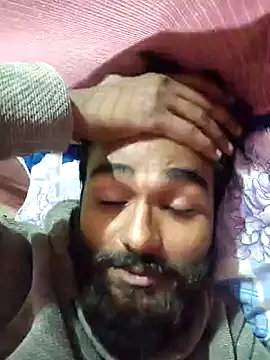 Snapshot of scoozeme chatting on January 6, 3:19 pm scoozeme online show from January 6, 3:19 pm