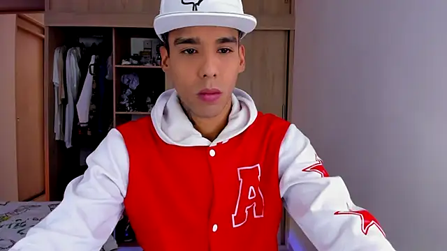 aldrinwhite online show from November 9, 5:06 pm