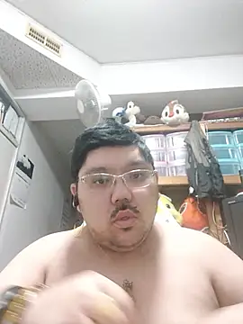 Snapshot of zeusu0095 chatting on October 28, 9:01 am zeusu0095 online show from October 28, 9:01 am