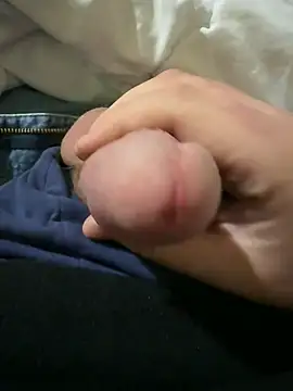 reelciii21 online show from February 24, 9:31 pm