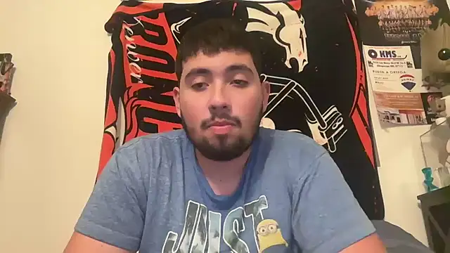 hornycollegestudenthung online show from December 18, 12:17 am