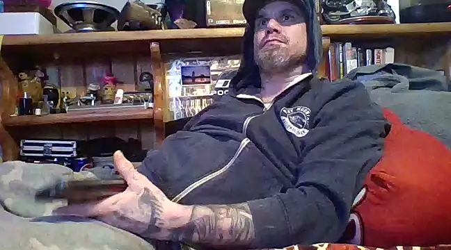 clitstitsandbongrips online show from February 21, 2:27 pm