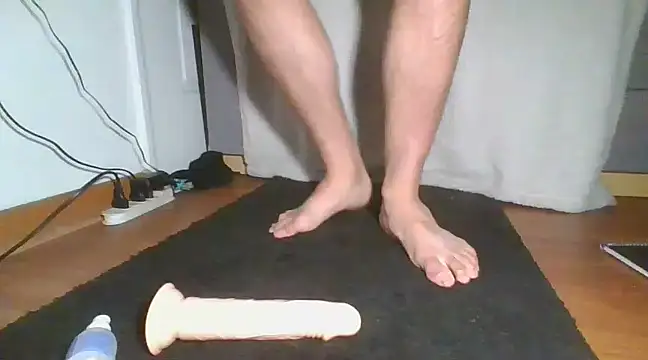Snapshot of femsissjo chatting on December 23, 12:46 am femsissjo online show from December 23, 12:46 am