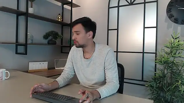 Edward max online show from January 21, 7:50 pm